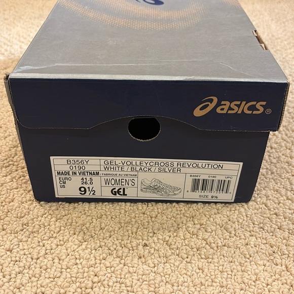 BRAND NEW ASICS Gel volley cross revolution  size 9.5 - Picture 7 of 7